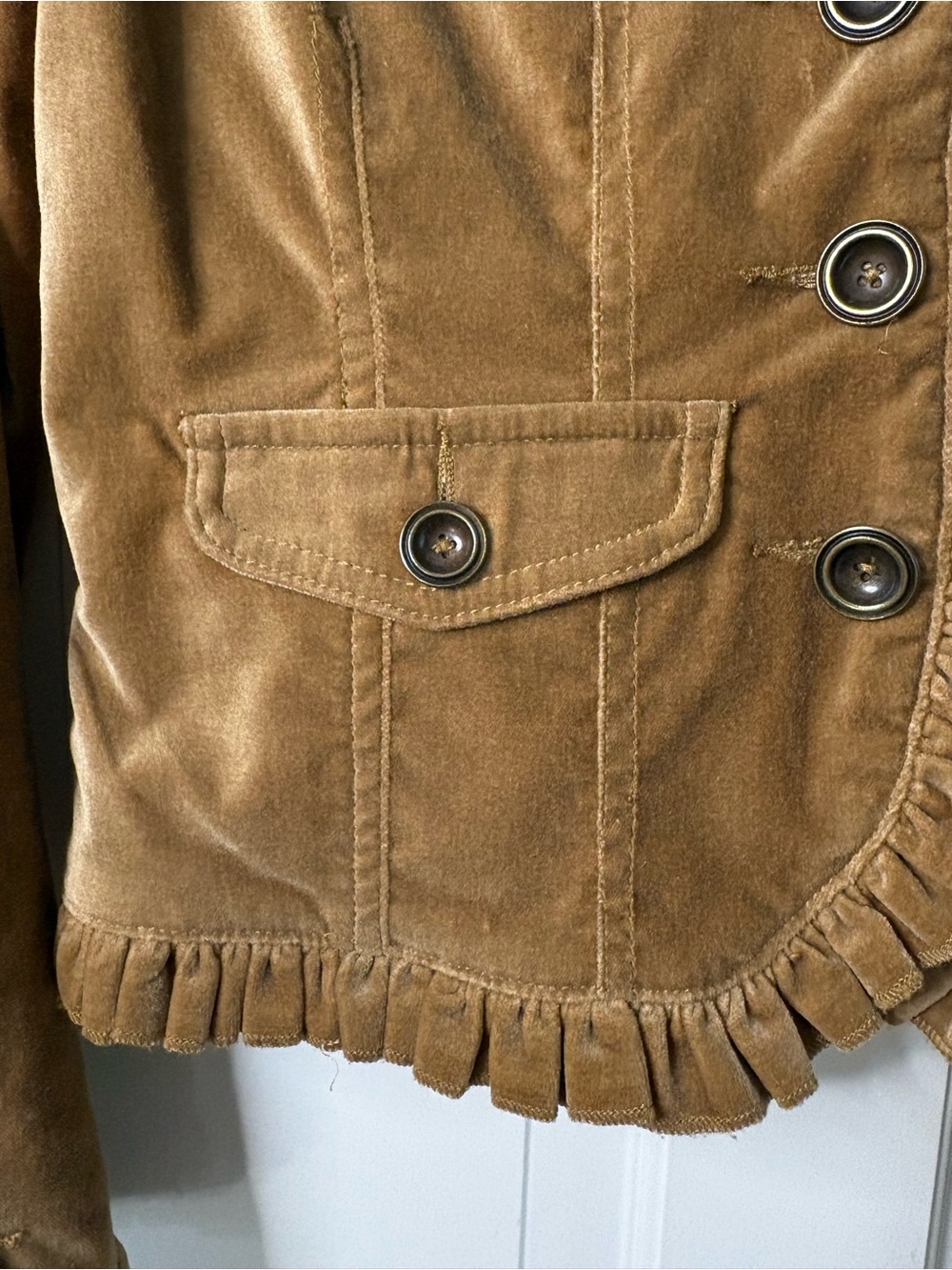 Tyler Boe Ruffle-Trim Velvet Jacket in Camel - Picture 4 of 6